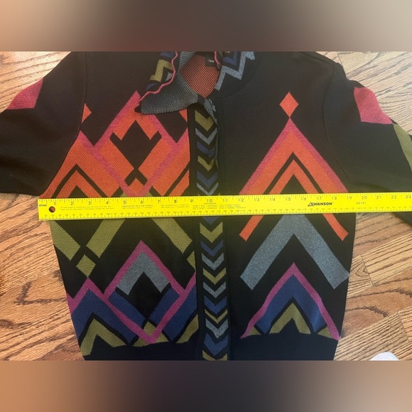 Conditions Apply Mareeni Knitted Cardigan
Size M/L – Excellent used condition - Picture 10 of 10